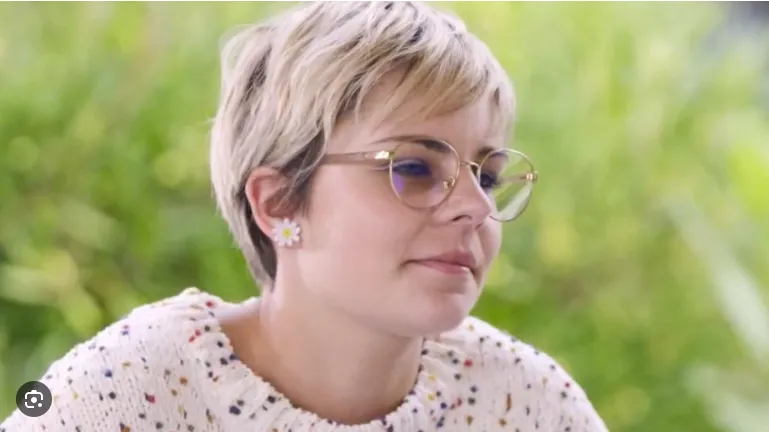 Perrine (L’amour est dans le pré) : après un coup dur, elle retrouve le sourire auprès d’une célèbre actrice
